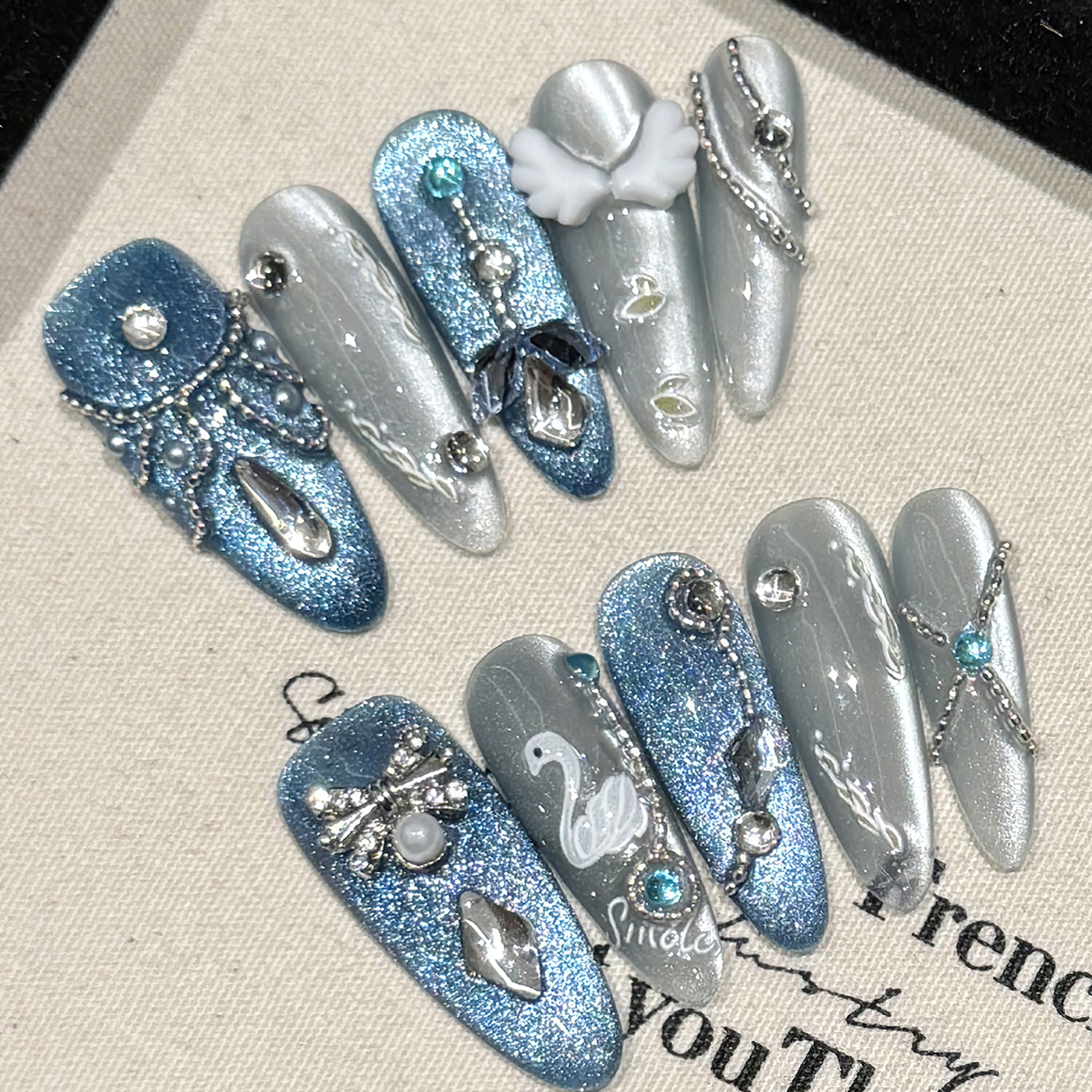 Resin Craft Material - 10Pcs White Swan Handmade False Nails