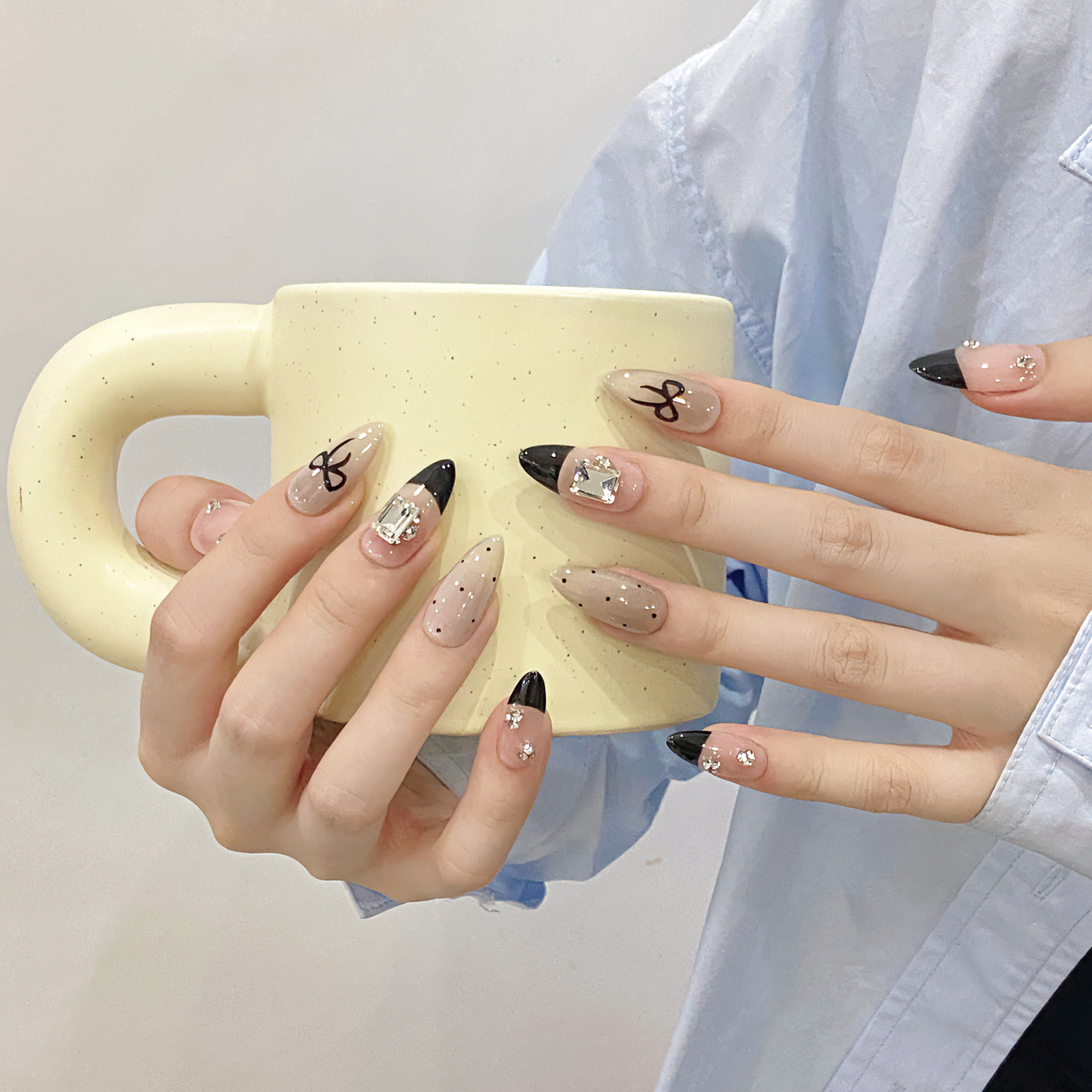 Handmade Press on Nails Black  - Resin Craft Material recensione e prezzo