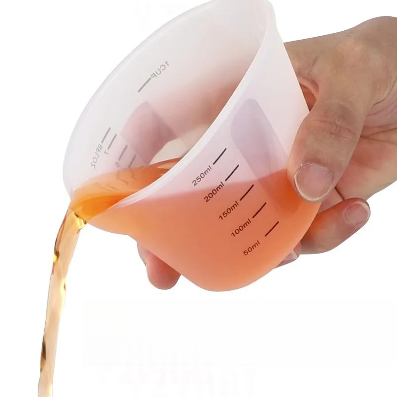 1pc Creative Simple 500ml /250 - Mixing Cup Silicone recensione e prezzo